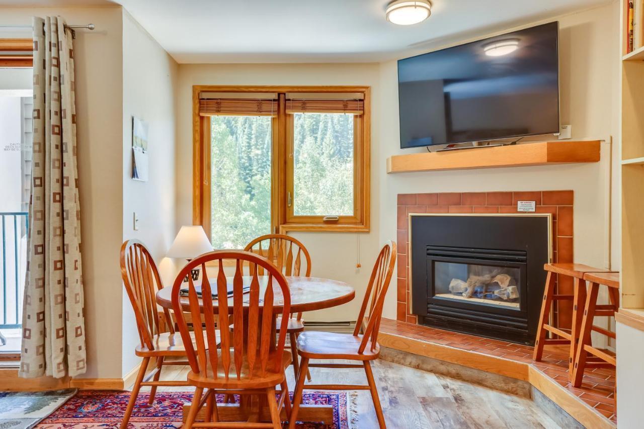 Ski-Inandski-Out Retreat With Iron Horse Pool Access! وينتر بارك المظهر الخارجي الصورة